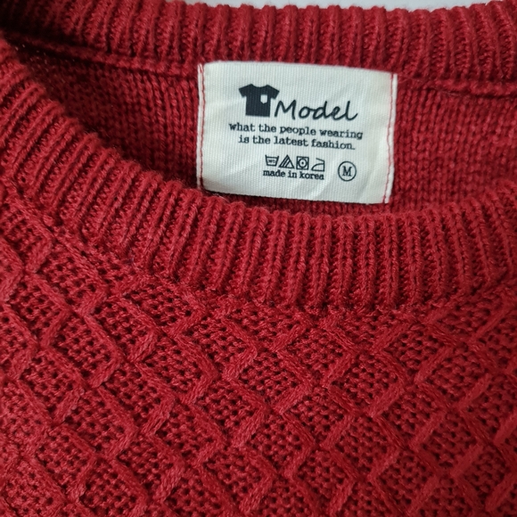 Red cardigan - Picture 4 of 4